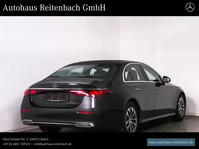 Mercedes-Benz E 200