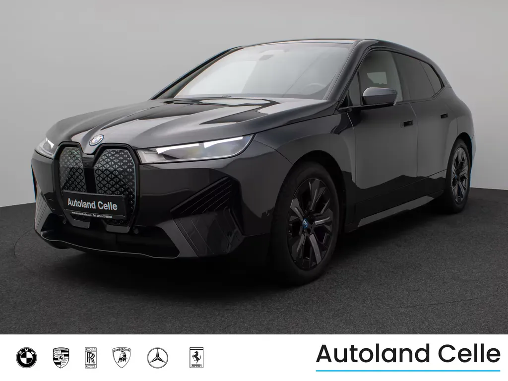 BMW iX