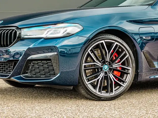 BMW 545