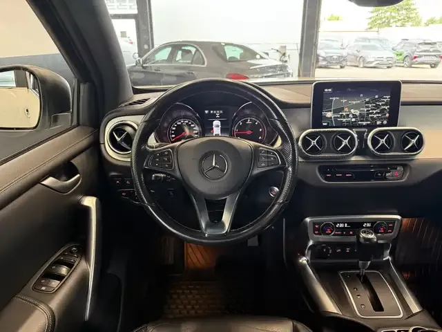 Mercedes-Benz X 350