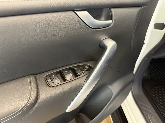 Mercedes-Benz X 350