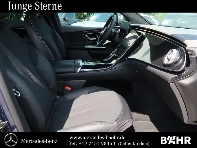 Mercedes-Benz EQE SUV