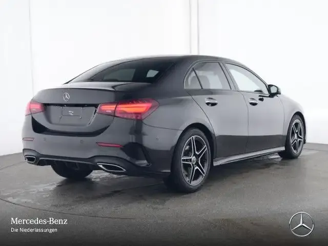Mercedes-Benz A 220