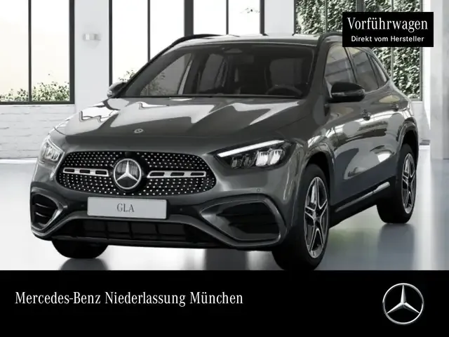 Mercedes-Benz GLA 220