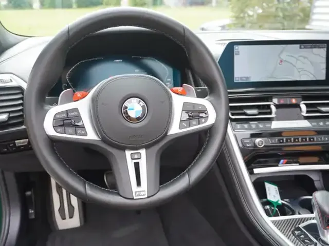 BMW M8
