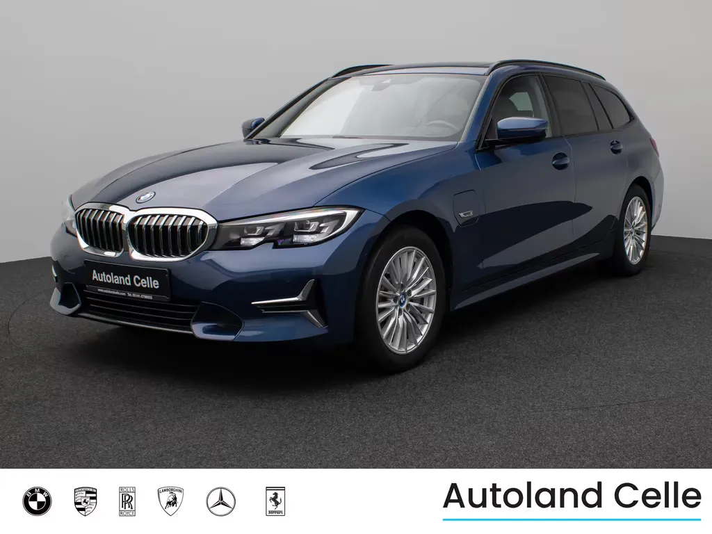 BMW 330