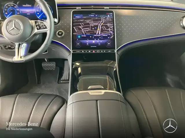 Mercedes-Benz EQE 300