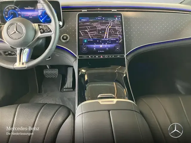 Mercedes-Benz EQE 300