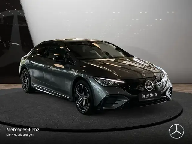 Mercedes-Benz EQE 300