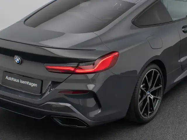 BMW M850