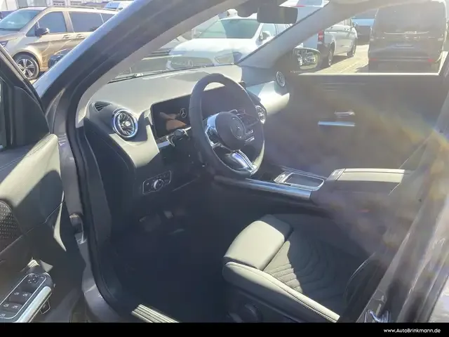 Mercedes-Benz GLA 180