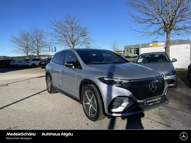 Mercedes-Benz EQS SUV