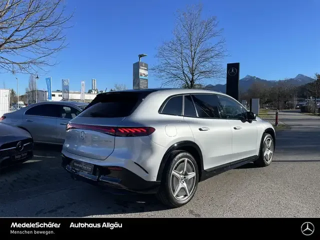 Mercedes-Benz EQS SUV