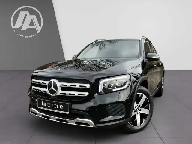 Mercedes-Benz GLB 220