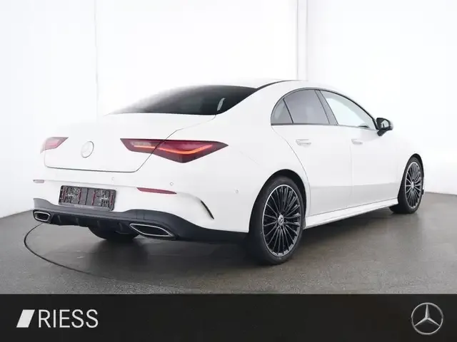 Mercedes-Benz CLA 200