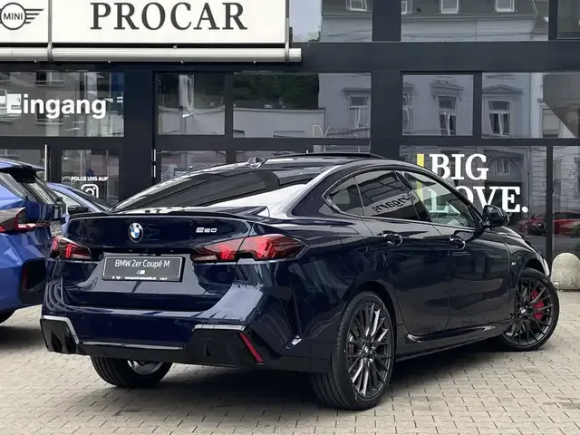 BMW 220