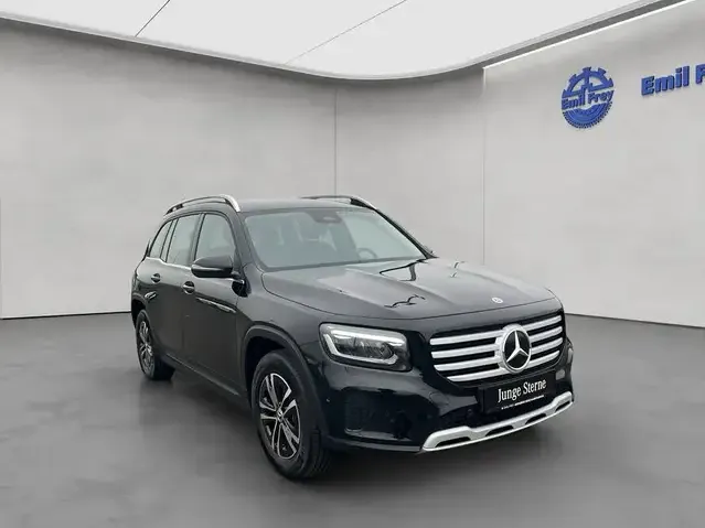 Mercedes-Benz GLB 200
