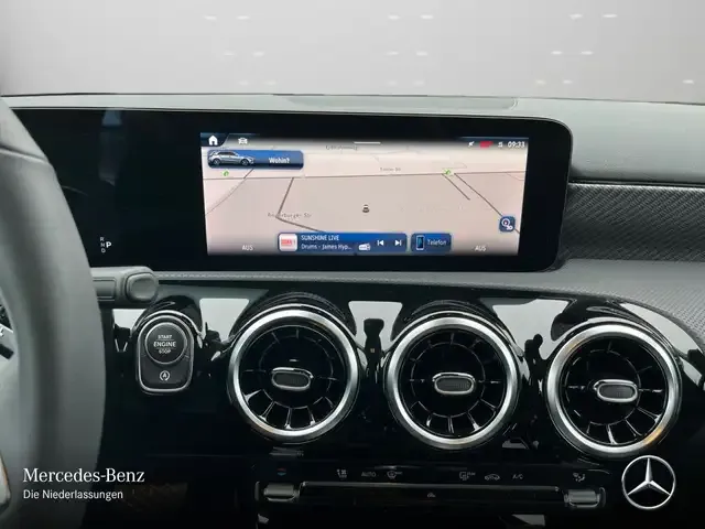 Mercedes-Benz A 220