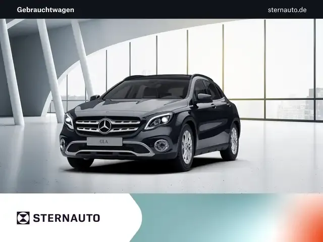Mercedes-Benz GLA 220