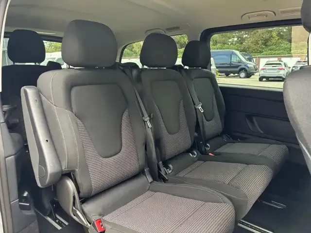 Mercedes-Benz V 250