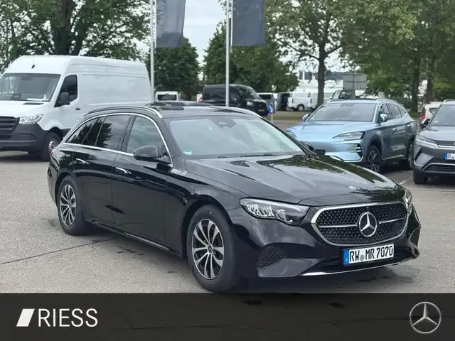 Mercedes-Benz E 200