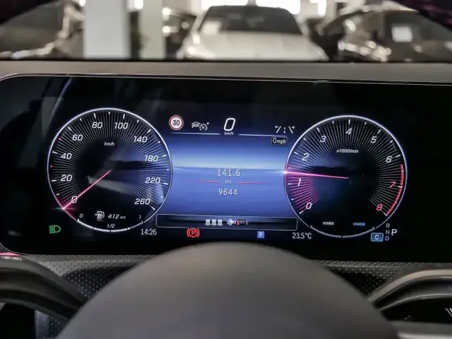 Mercedes-Benz A 200