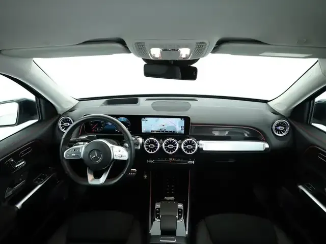 Mercedes-Benz GLB 250