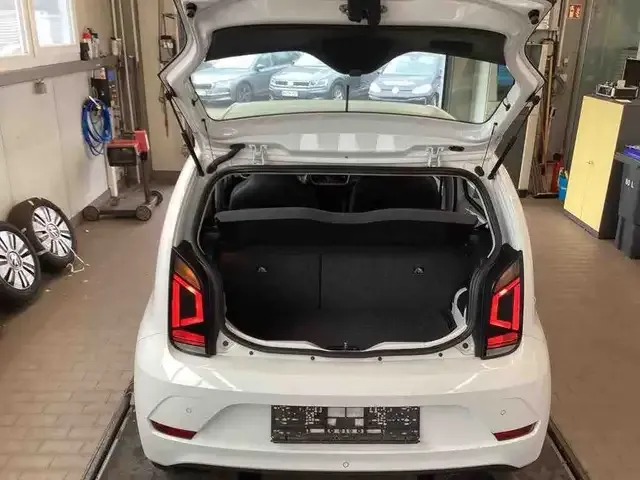 Volkswagen e-up!