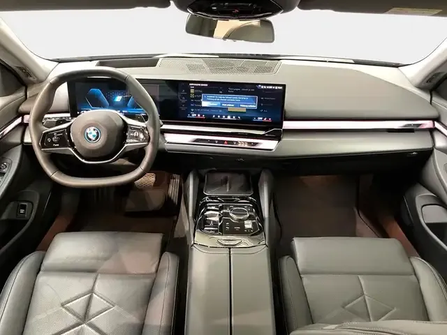 BMW 550