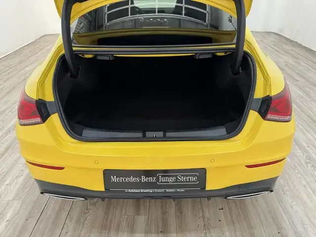 Mercedes-Benz CLA 200