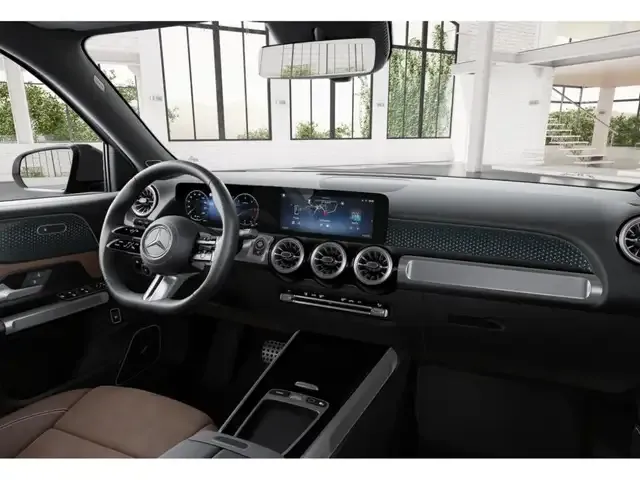 Mercedes-Benz GLB 220