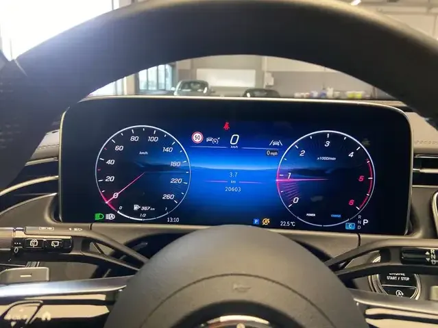 Mercedes-Benz E 220
