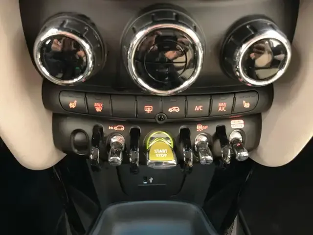 MINI Cooper SE