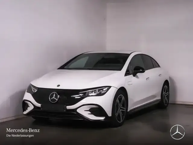 Mercedes-Benz EQE 300
