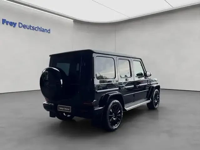 Mercedes-Benz G 500