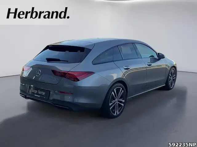 Mercedes-Benz CLA 180