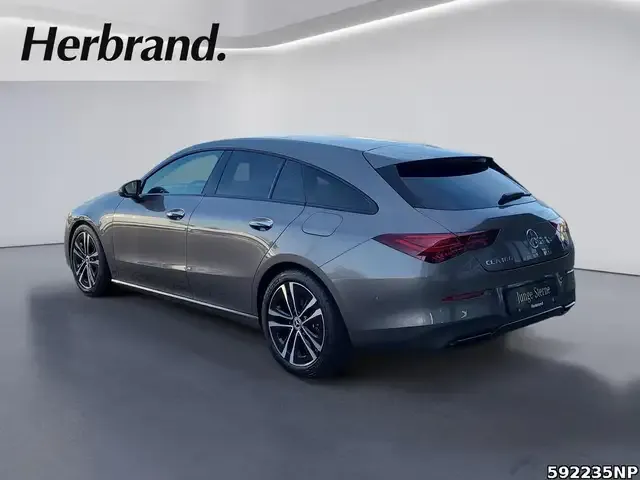 Mercedes-Benz CLA 180