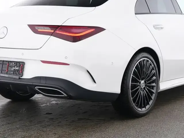 Mercedes-Benz CLA 200