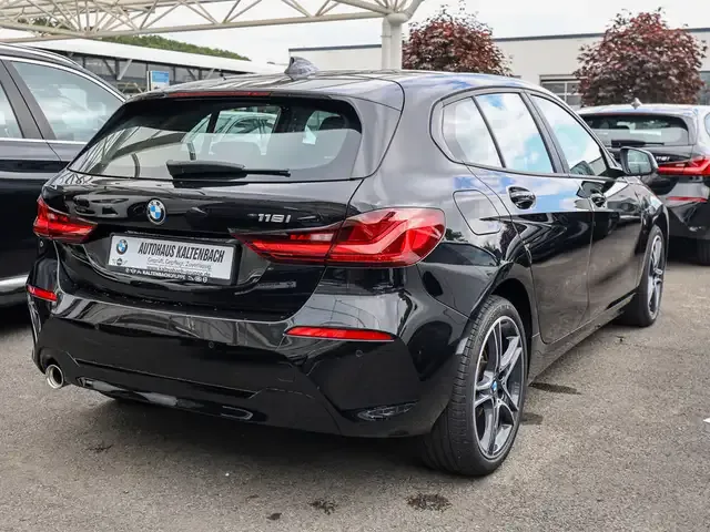 BMW 118