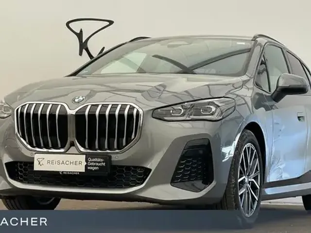 BMW 220