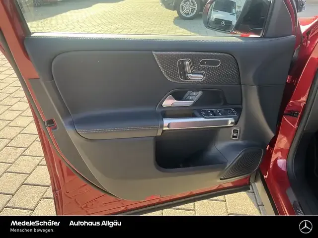 Mercedes-Benz GLB 250