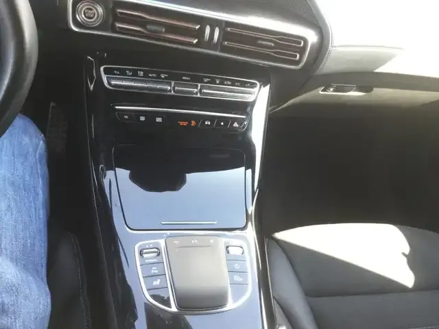 Mercedes-Benz EQC 400