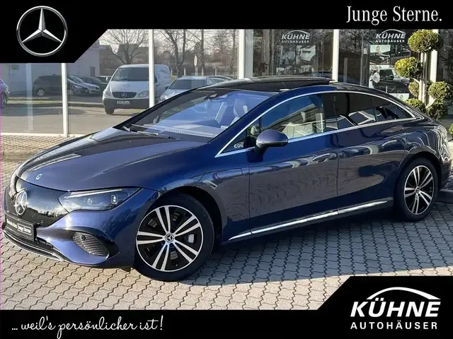 Mercedes-Benz EQE 300