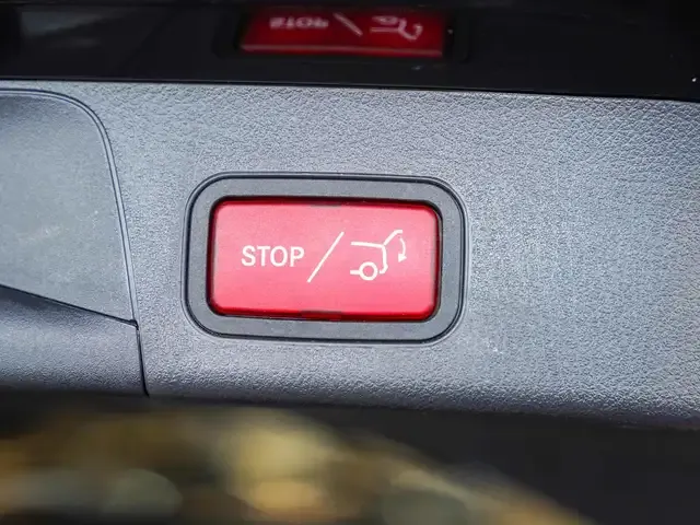 Mercedes-Benz EQB 300