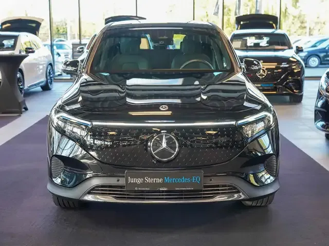 Mercedes-Benz EQB 300