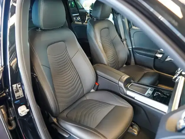 Mercedes-Benz EQB 300