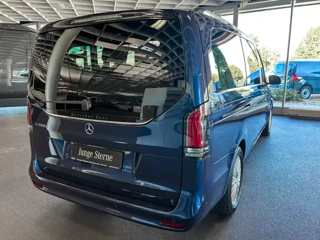 Mercedes-Benz V 250