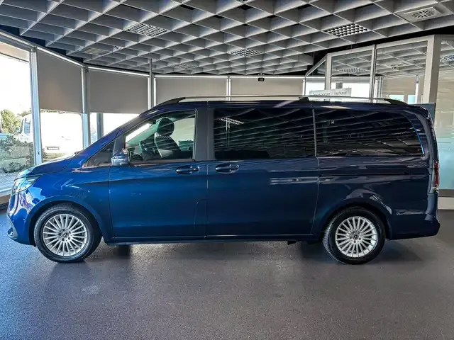 Mercedes-Benz V 250