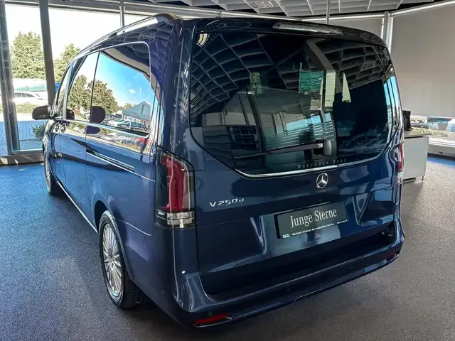 Mercedes-Benz V 250