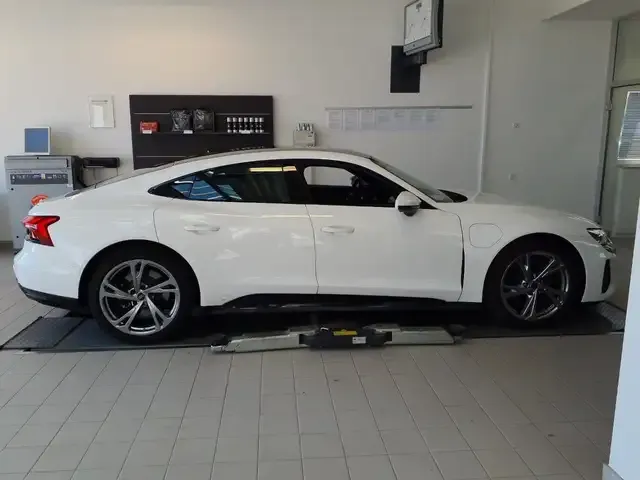 Audi e-tron GT